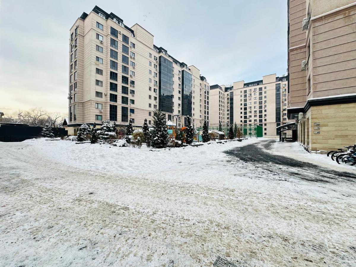 Apartmán Central Park In The City Center Almaty Exteriér fotografie