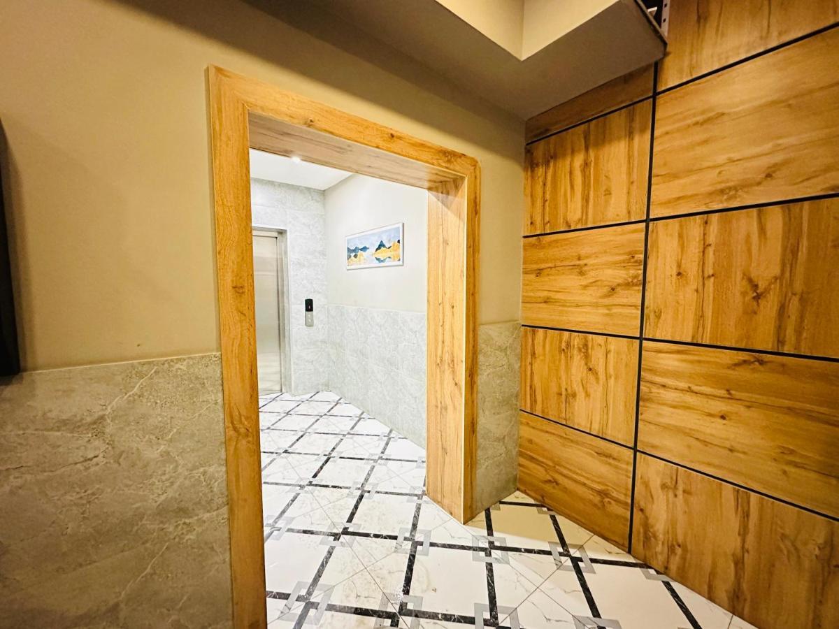 Apartmán Central Park In The City Center Almaty Exteriér fotografie