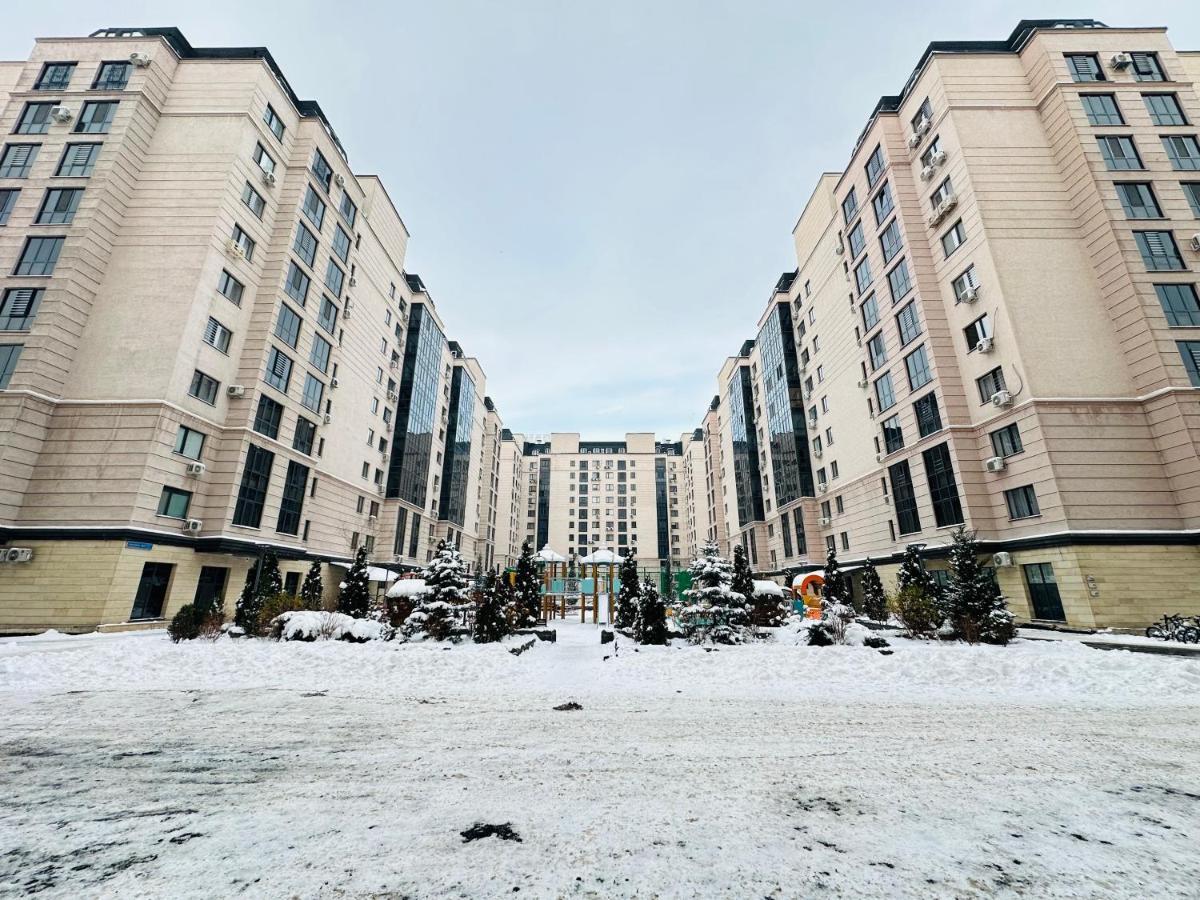 Apartmán Central Park In The City Center Almaty Exteriér fotografie
